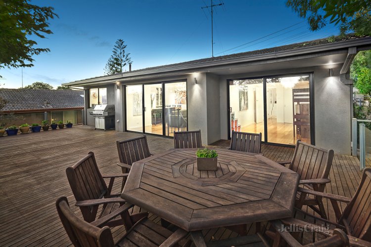 8 McLeod Street Doncaster 3108