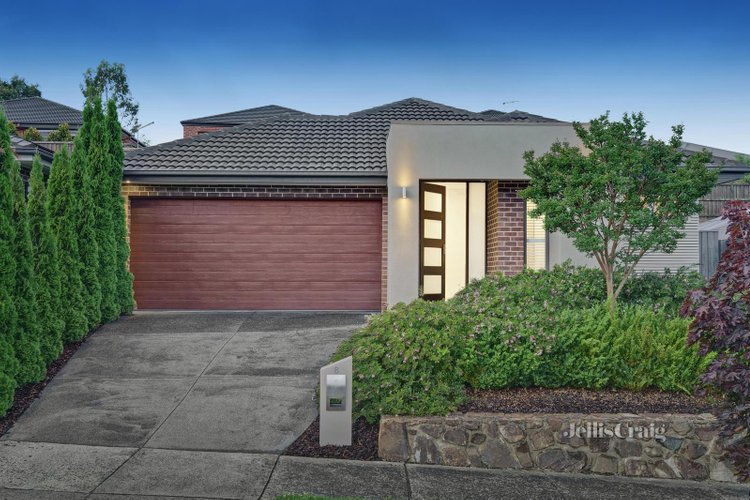 8 Mcpherson Drive Croydon 3136