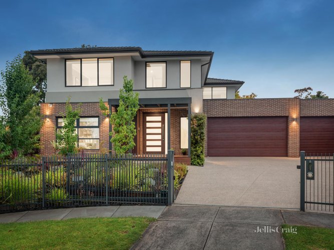 8 Meadow Place Templestowe 3106