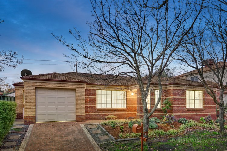 8 Melaleuca Way Box Hill South 3128