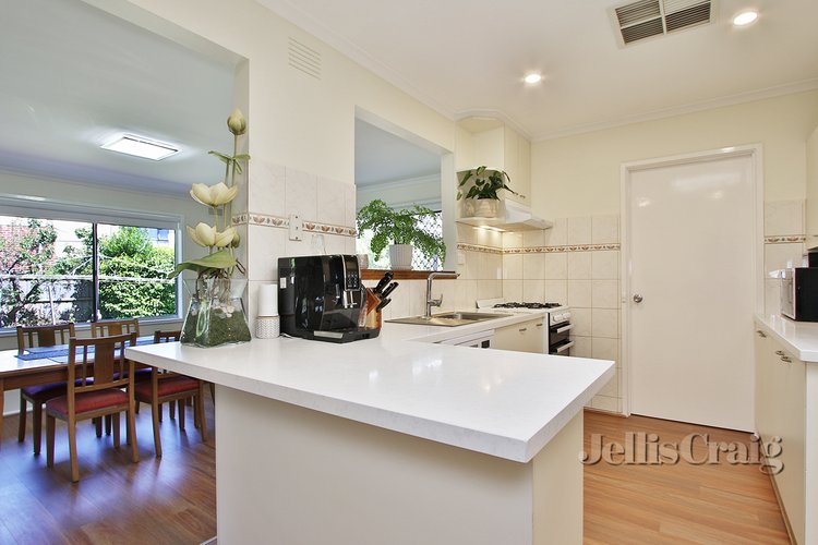 8 Millan Court Glen Waverley 3150