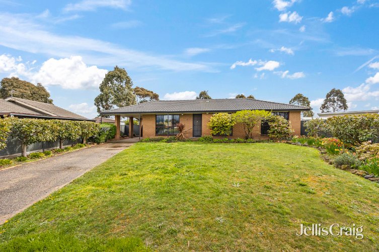 8 Muraban Court  Delacombe 3356