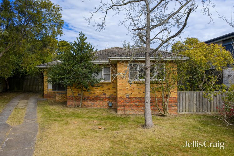 8 Pickford Street Burwood East 3151