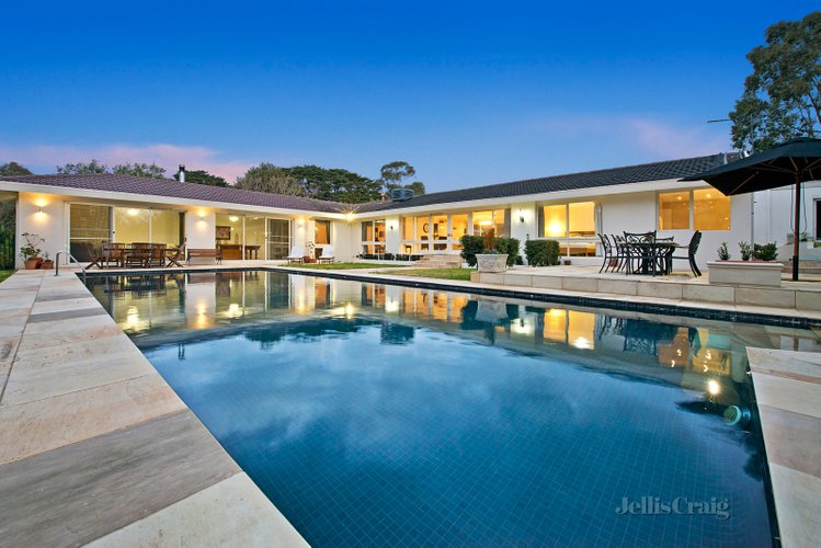 8 Pinewood Drive Templestowe 3106