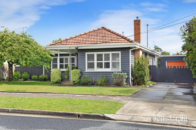 8 Prince Street  Alfredton 3350