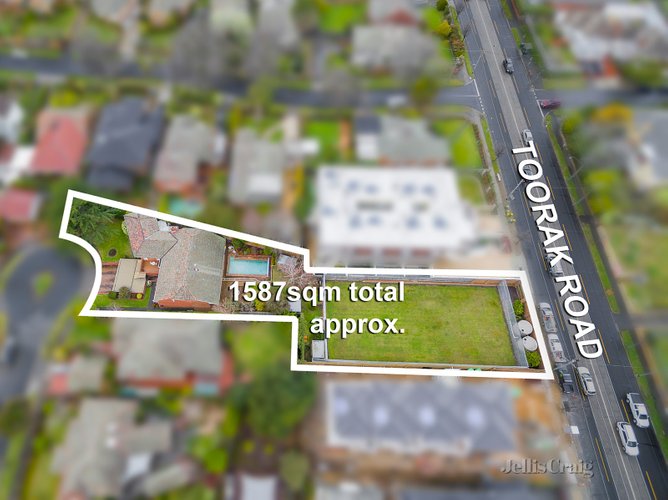 8 Quercus Court Camberwell 3124