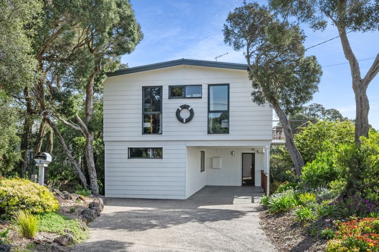 8 Rainbow Court Rye 3941