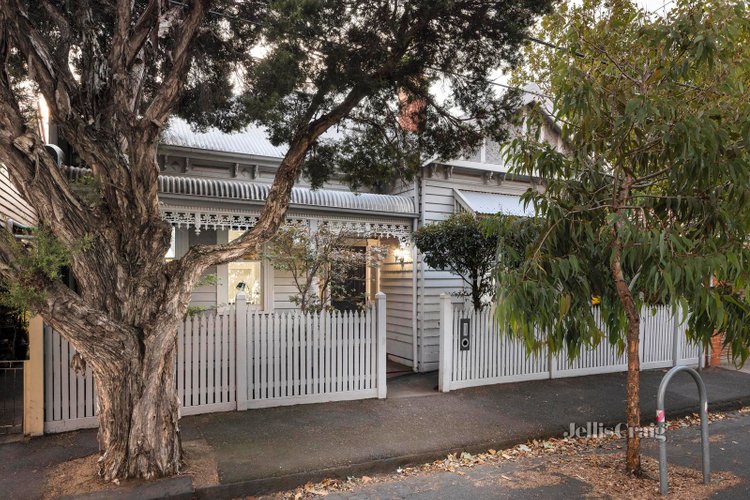 8 Raphael Street Abbotsford 3067