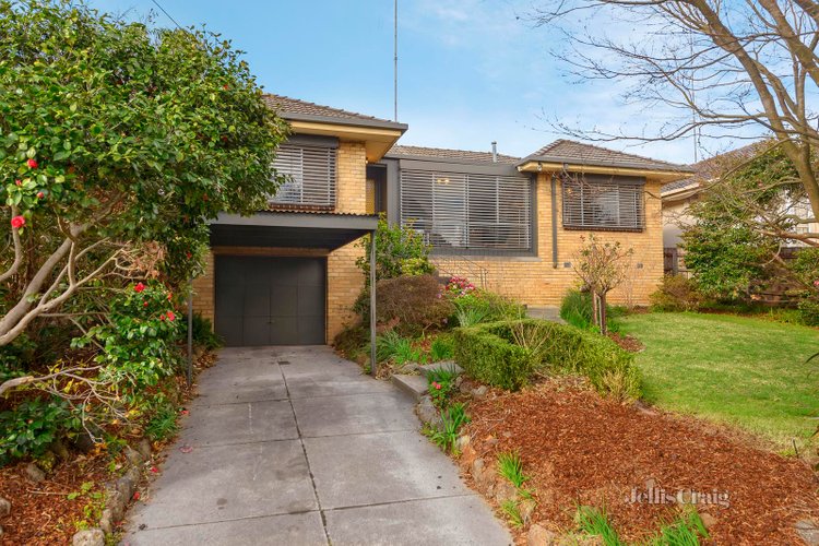 8 Robert Street Bulleen 3105