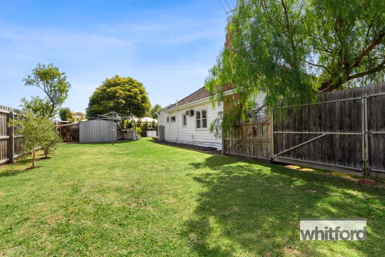 8 Scarlett Street, Geelong West