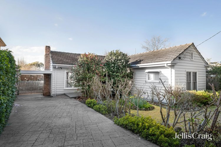 8 Sewell Street Mont Albert North 3129