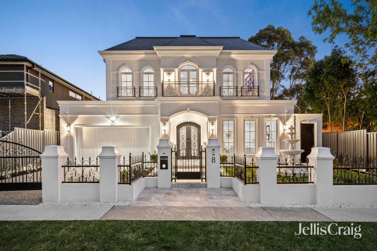 8 St Albans Street Mount Waverley 3149