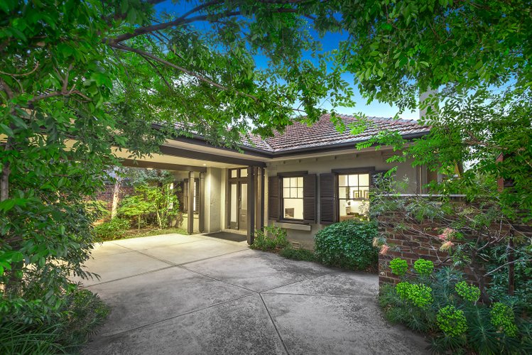 8 Summerlea Grove Hawthorn 3122