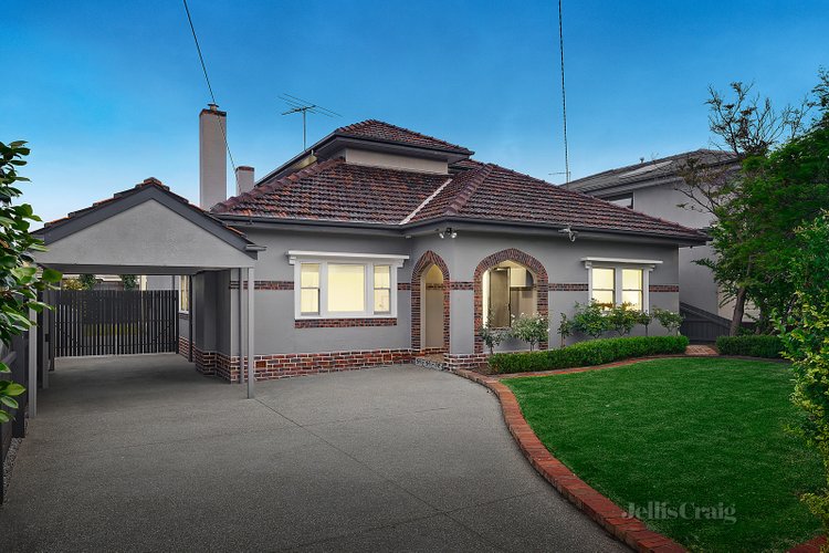 8 Twisden Road Bentleigh 3204