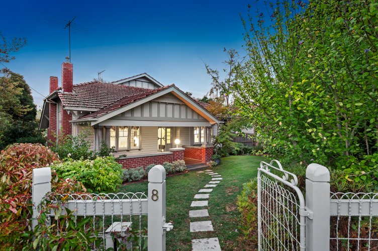 8 Union Road Surrey Hills 3127