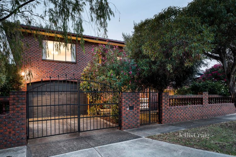 8 Vaux Street Pascoe Vale South 3044