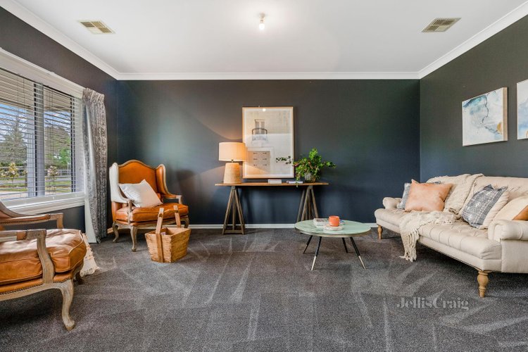 8 Walters Street Trentham 3458