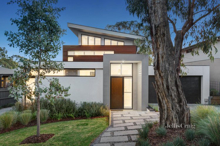 8 Wattle Avenue Montmorency 3094