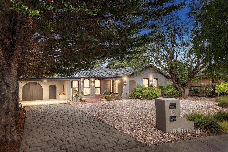 8 William Road Croydon 3136