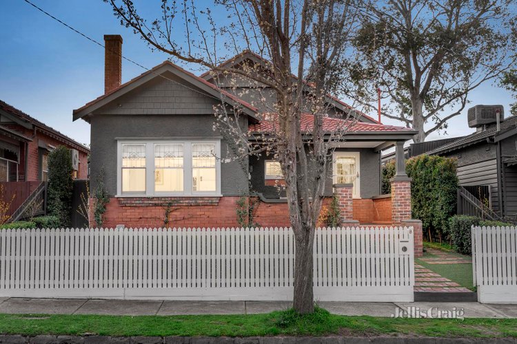 8 Wilson Grove Camberwell 3124