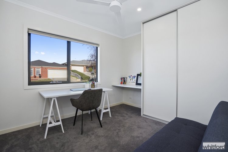 8 Xavier  Court, Wandana Heights