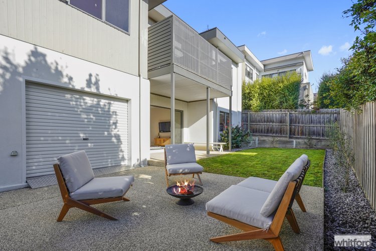 8 Xavier  Court, Wandana Heights