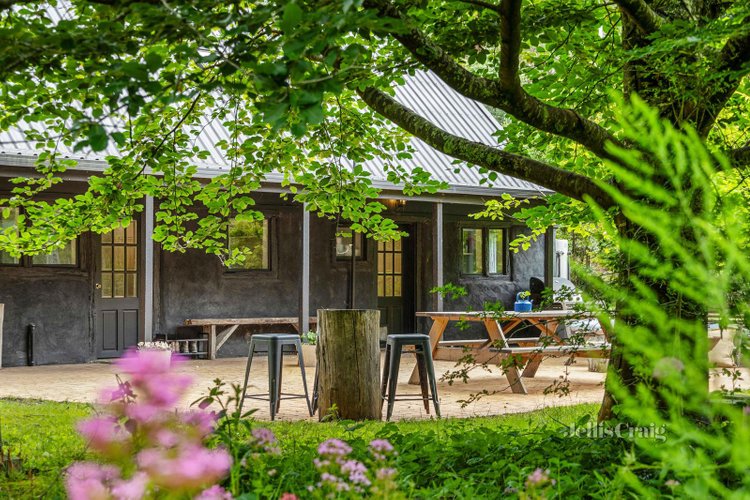 80 Whitegum Drive Wheatsheaf 3461
