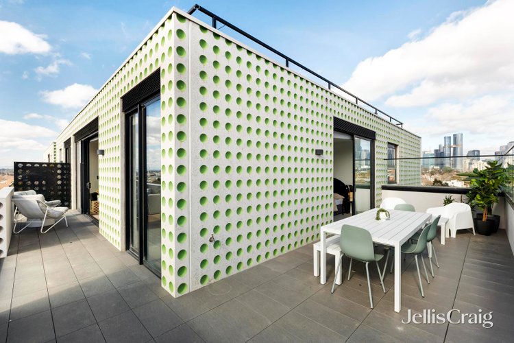 802 495 Rathdowne Street Carlton 3053