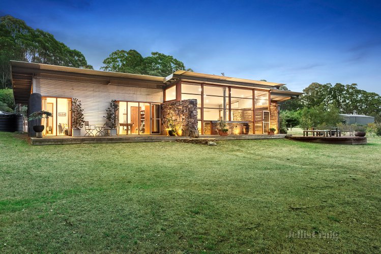 81 Blue Mount Road Trentham 3458