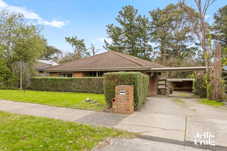 81 Richardson Drive Mornington 3931