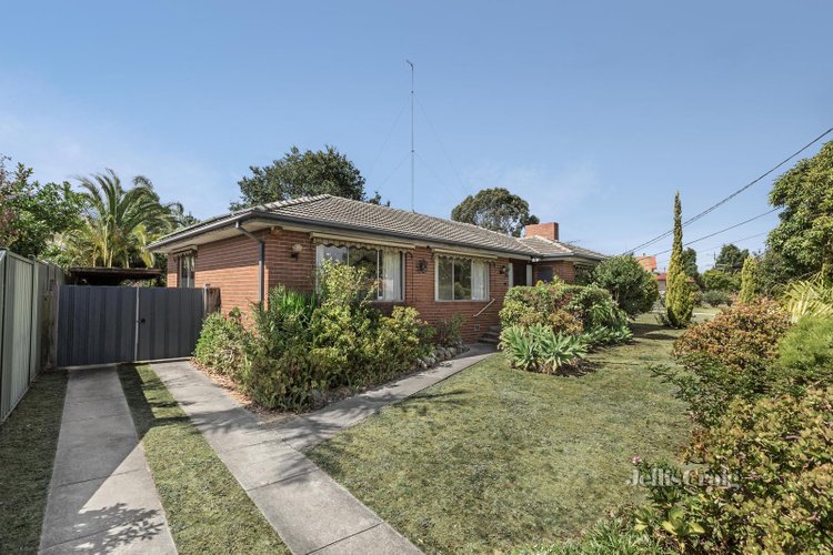 81 Winmalee Drive Glen Waverley 3150