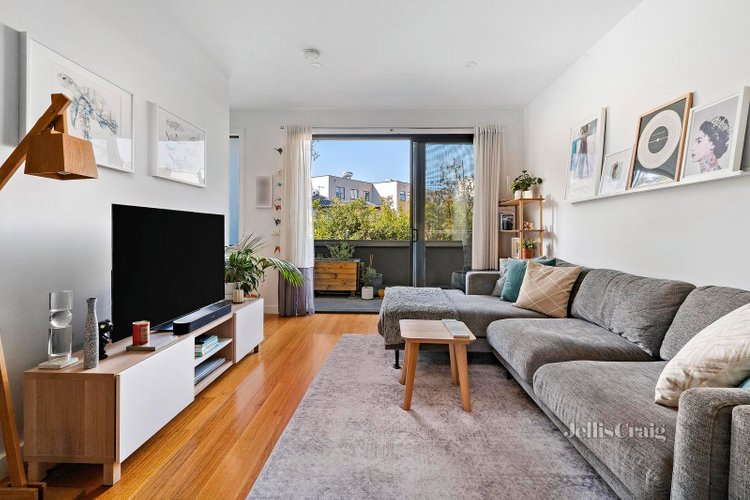 8 10 Fawkner Road Pascoe Vale 3044