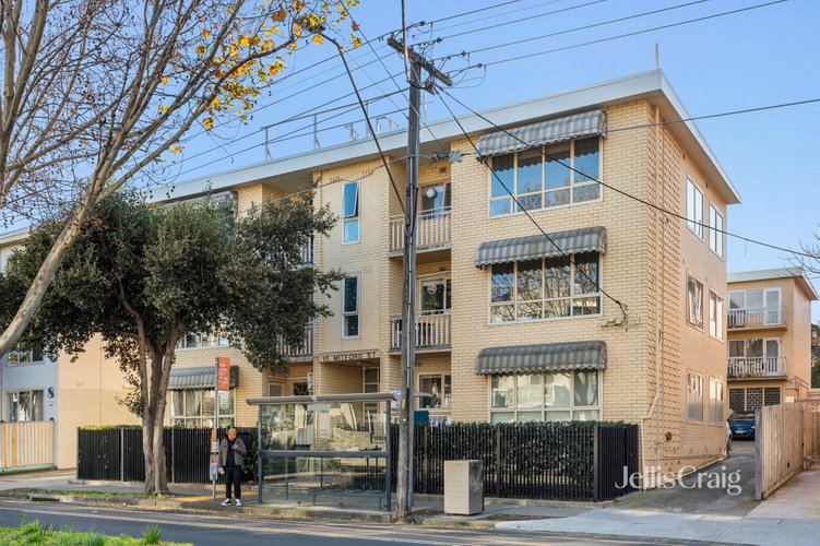 8/10 Mitford Street St Kilda 3182