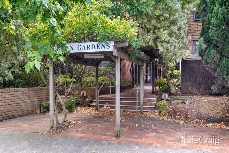 8 11-13 Auburn Grove Hawthorn East 3123