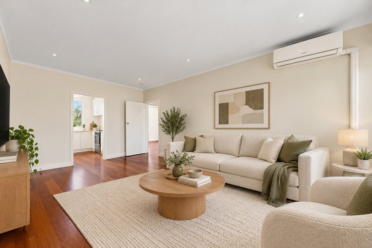 8/11 Seymour Grove Camberwell 3124
