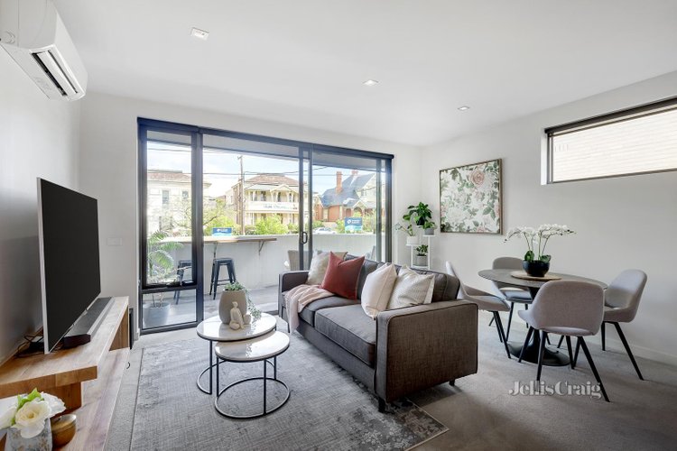 8 111 Riversdale Road Hawthorn 3122