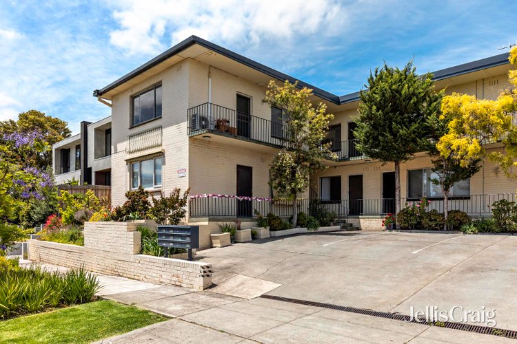 8 120 Primrose Street Essendon 3040