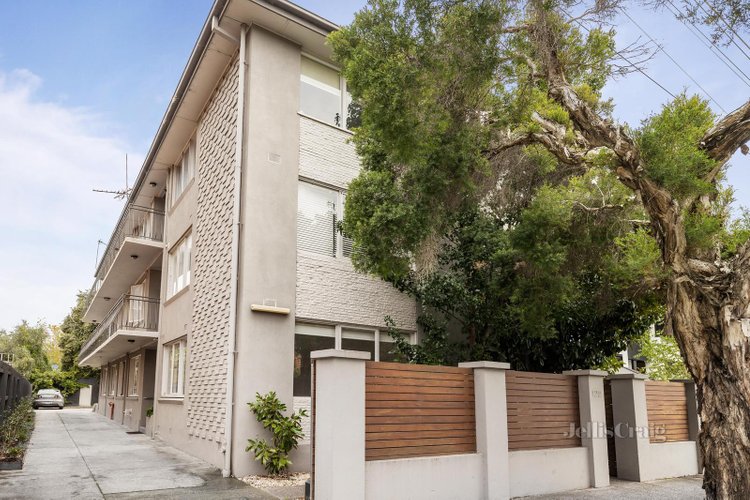 8 122 Glen Huntly Road Elwood 3184
