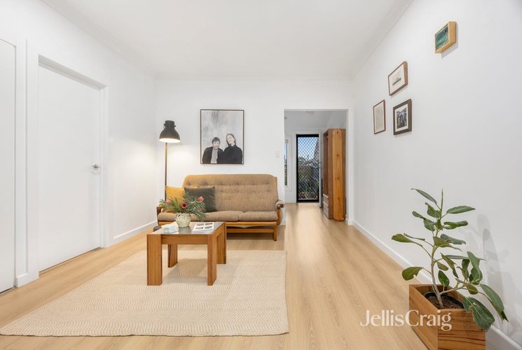 8/14 Caringa Street  Hadfield 3046
