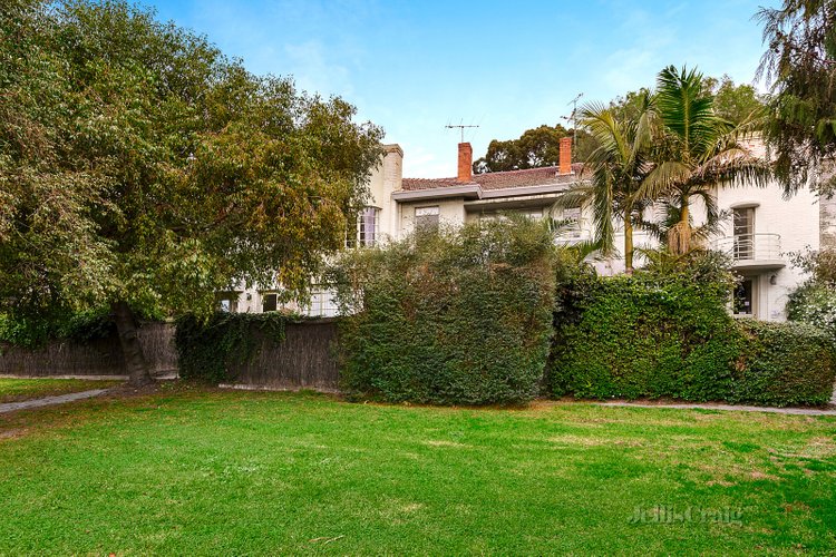 8/161 Alexandra Avenue Toorak 3142