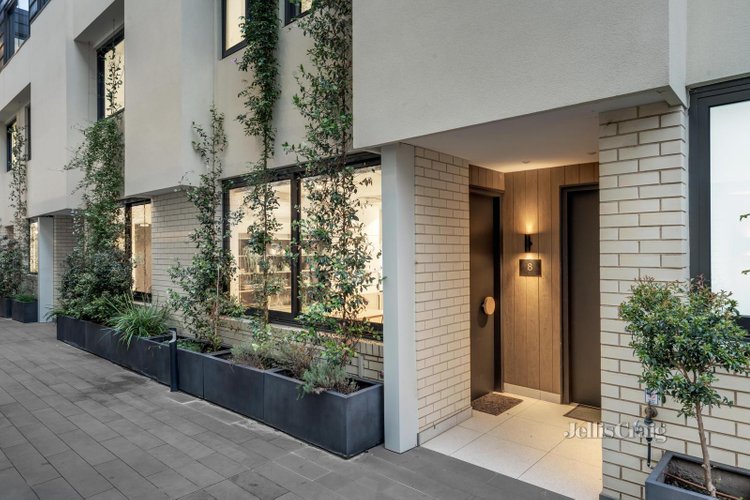 8 17 Loranne Street Bentleigh 3204