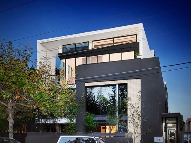 8 17 Pine Avenue Elwood 3184