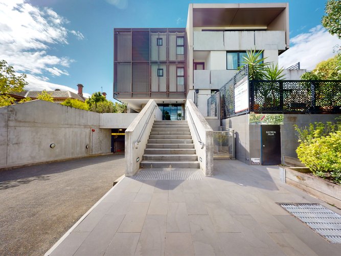 8/17 Riversdale Road Hawthorn 3122