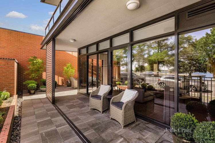 8 18-22 Wendouree Parade Lake Wendouree 3350