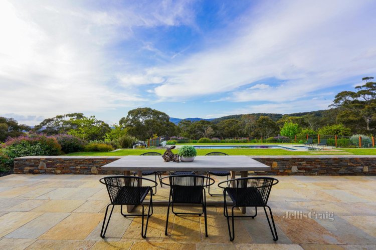 82 Kirribilli Road New Gisborne 3438