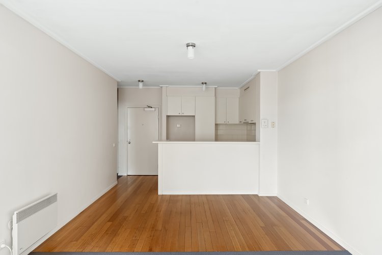 8/2 Seisman Place Port Melbourne 3207