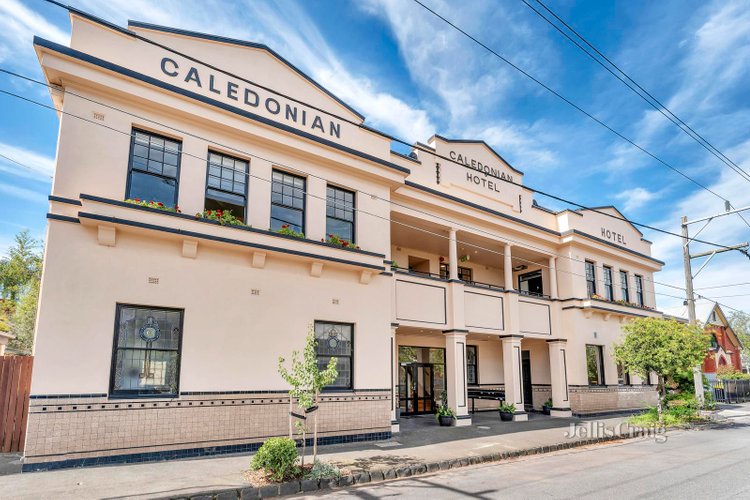 8 211 Weston Street Brunswick East 3057