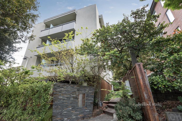 8 23 Avoca Street South Yarra 3141