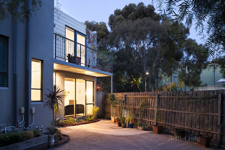 8/26 Hopetoun Avenue Brunswick West 3055
