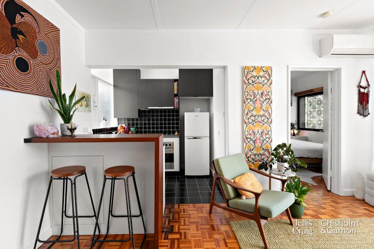 8 282 Barkly Street Elwood 3184